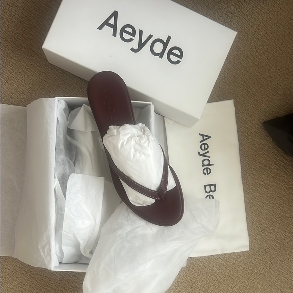 Aeyde leather flip flops-size EU 42 US 11.5